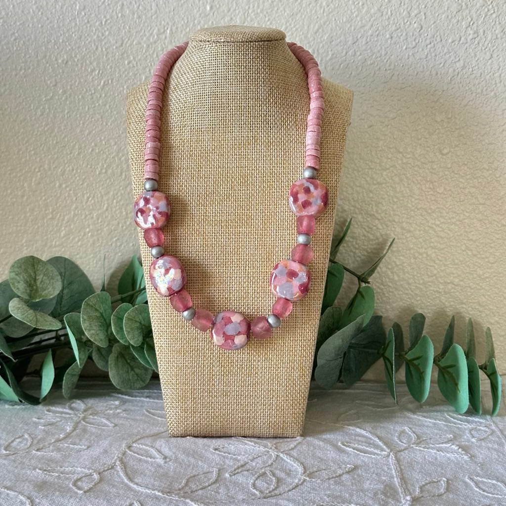 PINK KAZURI & AFRICAN GLASS NECKLACE 2
